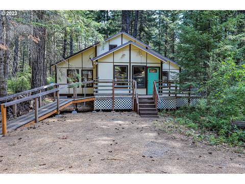 1052 Fisher Hill Rd, Appleton, WA 98602