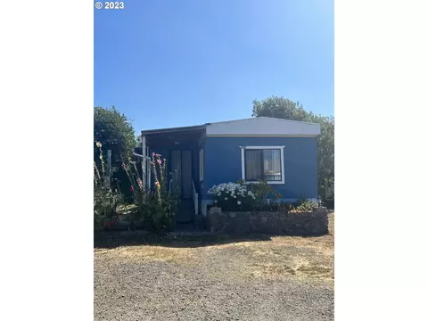 29450 Ellensburg Ave #804, Gold Beach, OR 97444