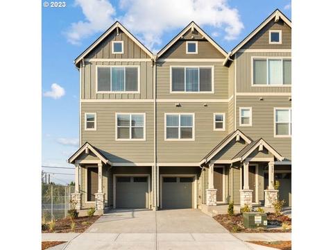 956 SW 2nd Way, Troutdale, OR 97060