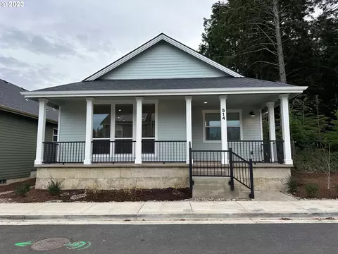 514 SE 44th St #53, South Beach, OR 97366