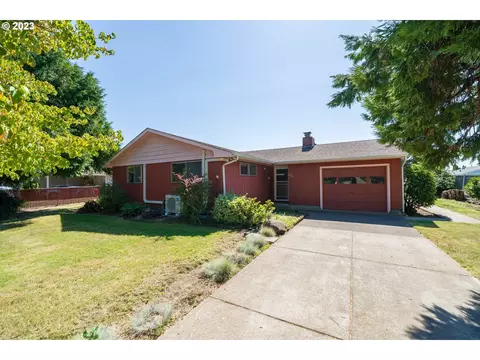 170 E Hollister St, Stayton, OR 97383