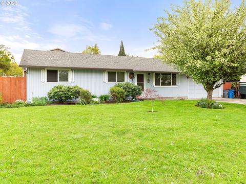 523 E Cedar Ave, La Center, WA 98629