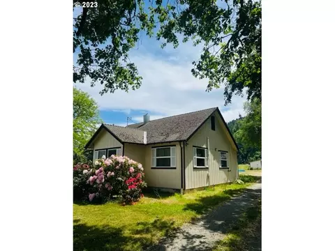 10561 Tiller Trail Hwy, Canyonville, OR 97417