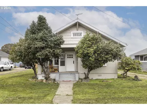 204 S Trade St, Amity, OR 97101