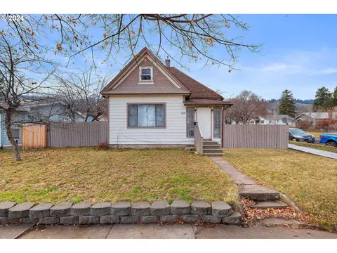 1108 2nd St, La Grande, OR 97850