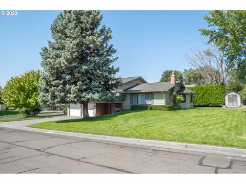 940 Juanita Ave, Hermiston, OR 97838