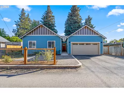 930 W 12th Aly, Eugene, OR 97402