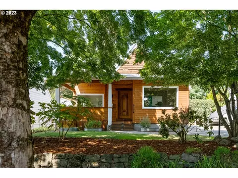 4525 SE Clinton St, Portland, OR 97206