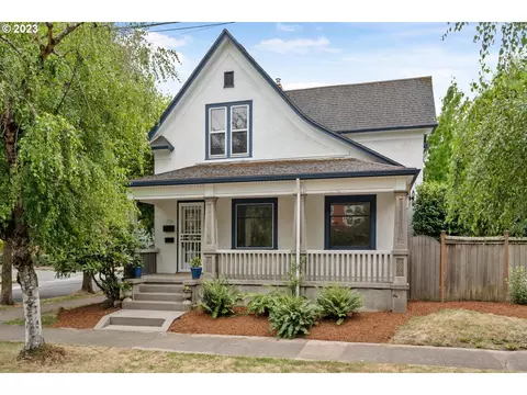 7936 SE Salmon St, Portland, OR 97215