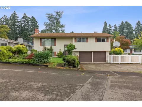 15112 SE Linden Ln, Milwaukie, OR 97267