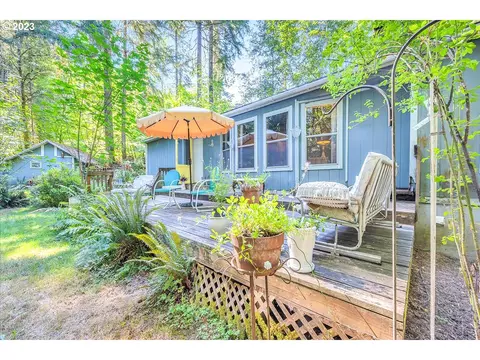 28396 Chapman Rd, Scappoose, OR 97056