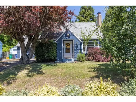 8535 NE Beech St, Portland, OR 97220