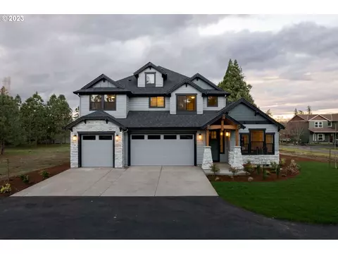 5983 SW River Rd, Hillsboro, OR 97123