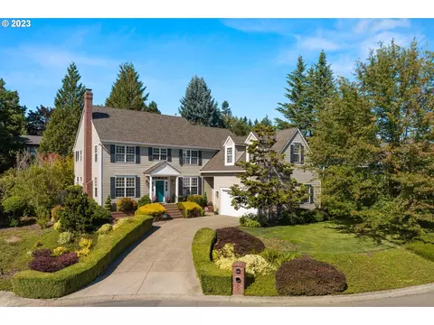 4353 Snowbrush Ct, Lake Oswego, OR 97035
