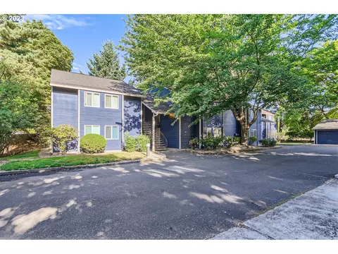 9768 SW Tualatin Rd, Tualatin, OR 97062
