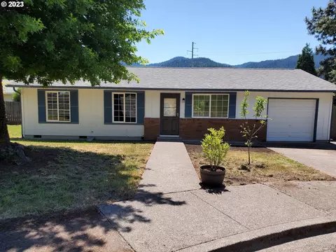 47632 NW 1st St, Oakridge, OR 97463