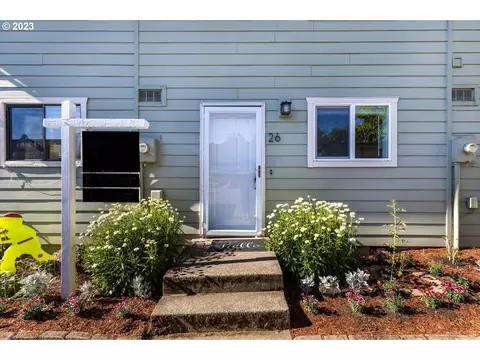 3305 E Vittoria Way #26, Newberg, OR 97132