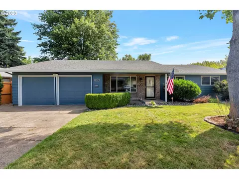 20747 SW Zurich Ct, Beaverton, OR 97078