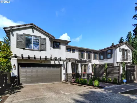 23 SW 111th Ter, Portland, OR 97225
