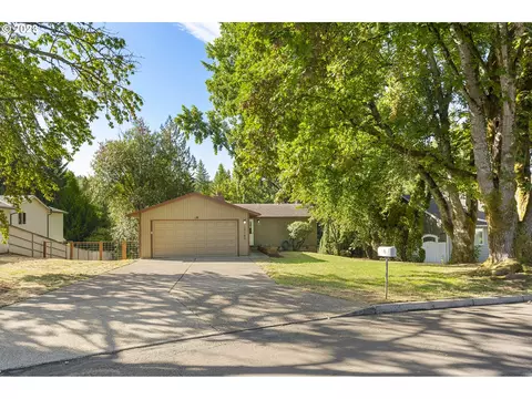 13140 SE Cooper St, Portland, OR 97236