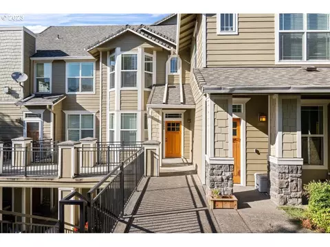 3595 Summerlinn Dr, West Linn, OR 97068