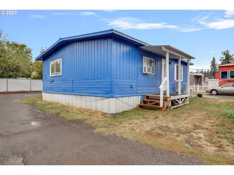 12726 SE Division St #34, Portland, OR 97236