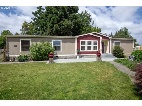 21949 NErica Dr, Aurora, OR 97002