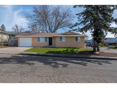 401 NW Heidi Ave, Winston, OR 97496