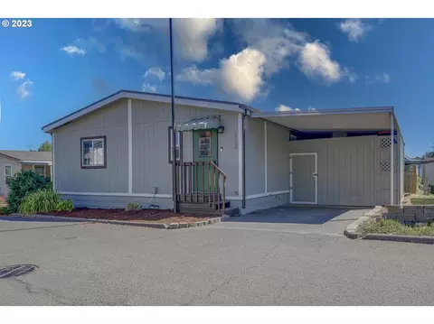15100 SE 122nd Ave #50, Clackamas, OR 97015