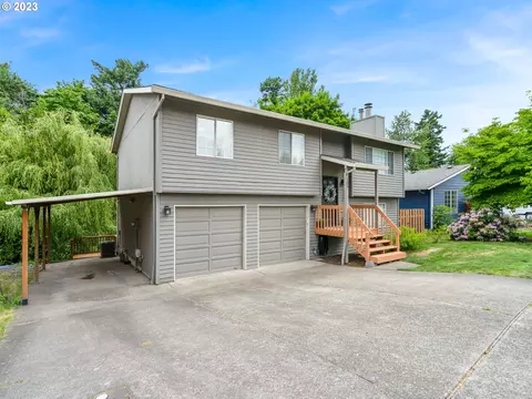 185 Crestwood St, Fairview, OR 97024