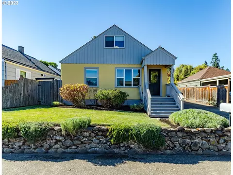 2594 Portland St, Eugene, OR 97405