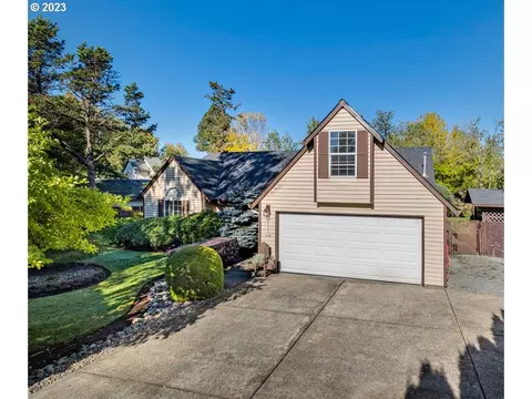 6955 SW Pine St, Tigard, OR 97223