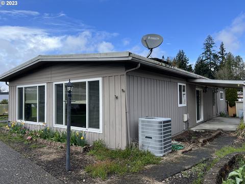 11530 SW Royal Villa Dr #8, Tigard, OR 97224