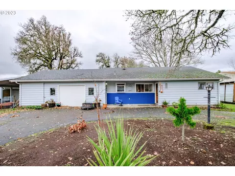 222 S 23rd St, Philomath, OR 97370