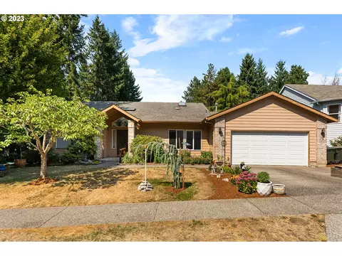 6915 SW Tierra Del Mar Dr, Beaverton, OR 97007