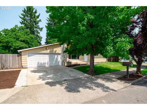 16815 SE Kelly St, Portland, OR 97236