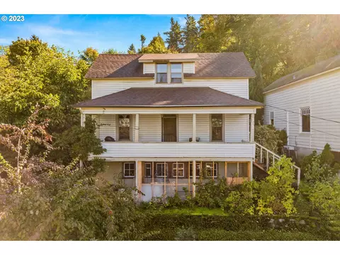 302 Monroe St, Oregon City, OR 97045