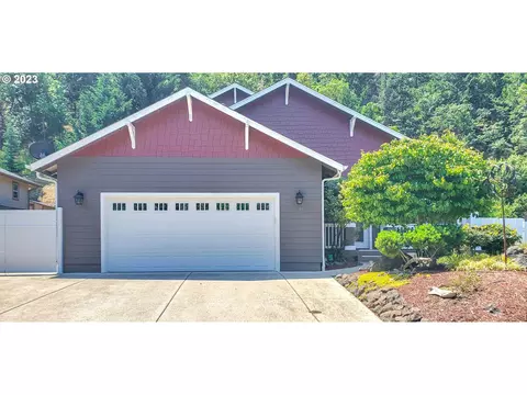 281 Oak Valley Loop, Winchester, OR 97495