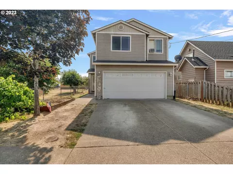 319 Berkley Ave, Molalla, OR 97038