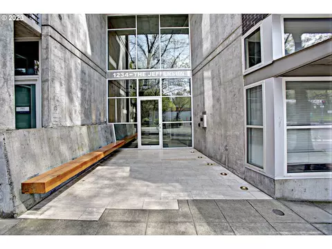 1234 SW 18th Ave #311, Portland, OR 97205