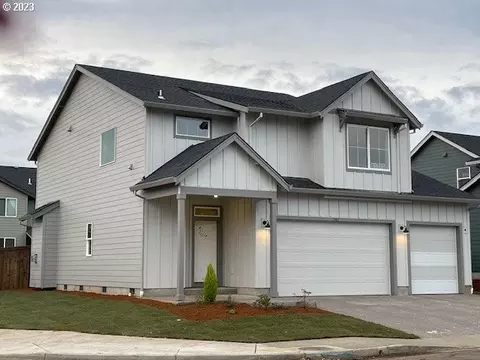 1363 Echo Valley Dr, Junction City, OR 97448