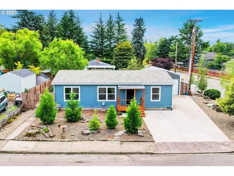 700 E Dartmouth St, Newberg, OR 97132