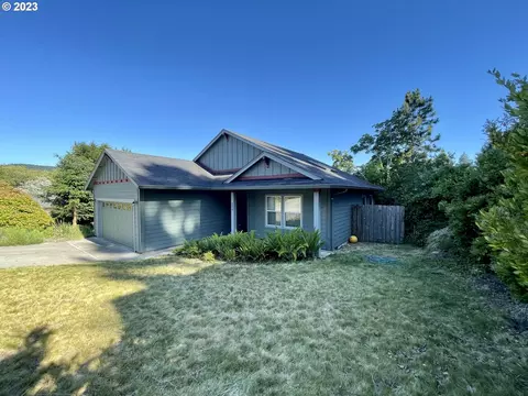 826 Limbaugh Way, Brookings, OR 97415
