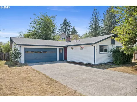 4207 Gingko Ave, Tillamook, OR 97141