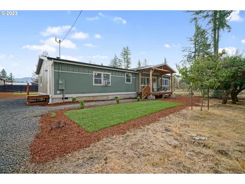 137 Fir St, Gates, OR 97346