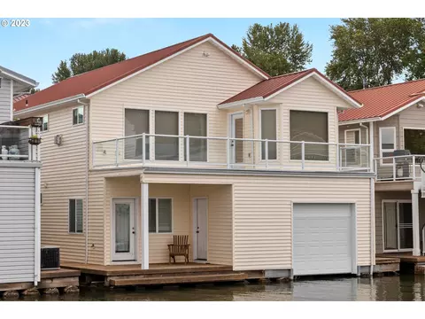 17809 NE Marine Dr #B-3, Portland, OR 97230