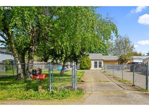 240 Grand St, Independence, OR 97351