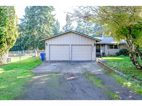 8643 Warner Dr, Salem, OR 97317
