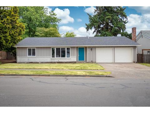 2788 SE Meadowlark Dr, Hillsboro, OR 97123