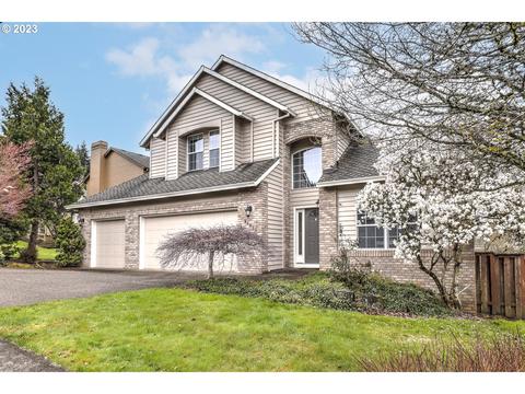 10935 SE Happy Valley Dr, Happy Valley, OR 97086